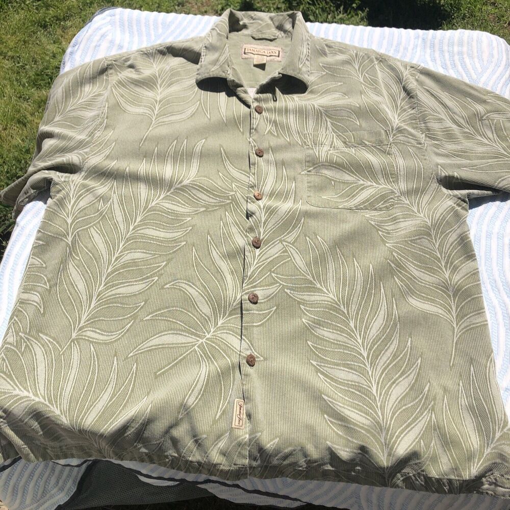 Jamaica Jaxx Mens XL Green/ White Floral Textured Silk Hawaiian Camp Shirt NICE! - Picture 5 of 10